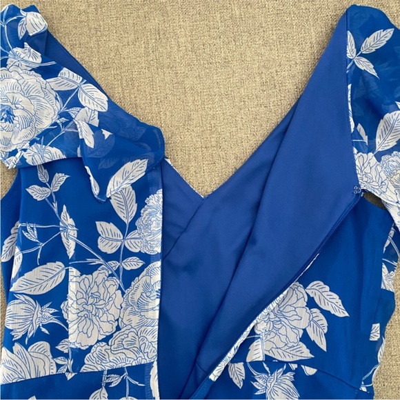 London Times Flutter Cap Sleeve V-Neck Hi-Low Floral Midi Dress✨ - Picture 4 of 9